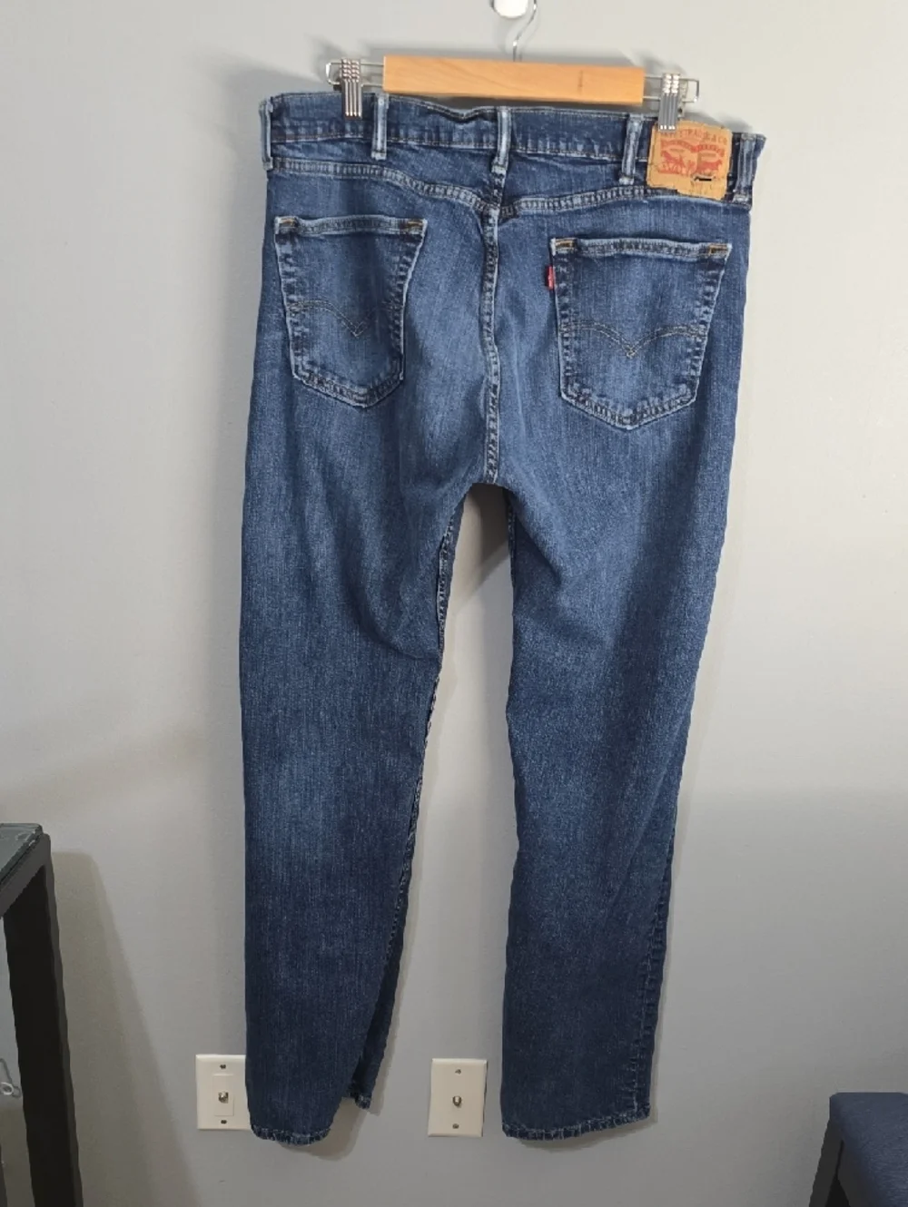 Levi's 505 Jeans Mens‎ Size 38 Blue Classic Denim Worn-in Casual Roomier Thigh